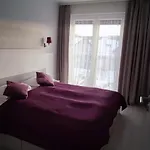Czarna Gora Na Skarpie *