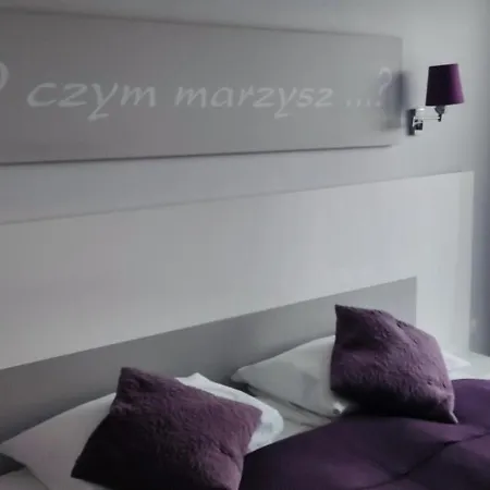 Czarna Gora Na Skarpie